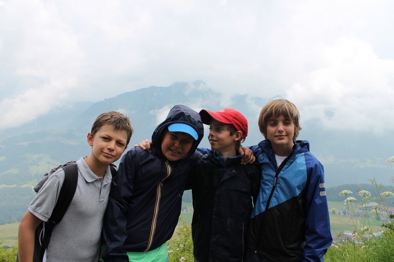 Village Camps International Summer Camp Leysin, Switzerland 2026-08-15 https://www.villagecamps.com/journals_admin/images/683-16-hike (14).jpg